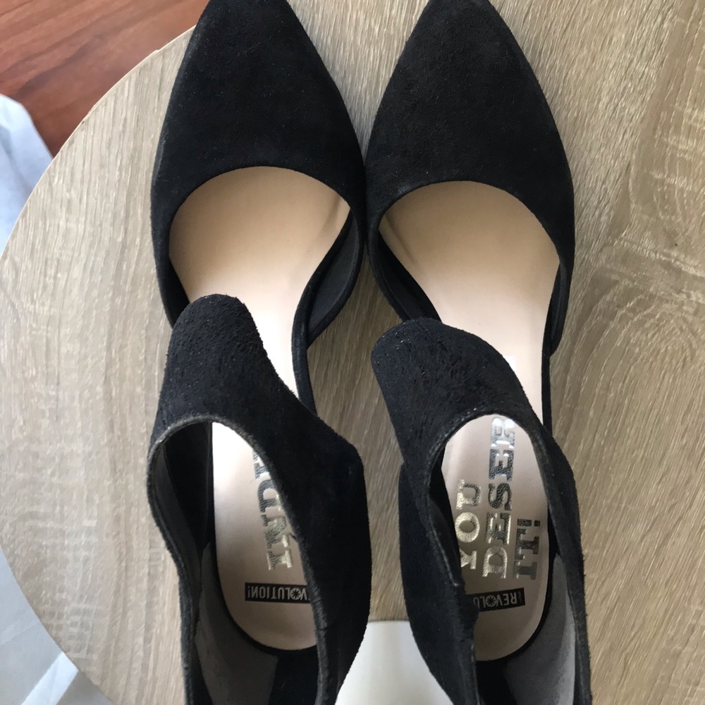 Revolution black heels size 8 1/2